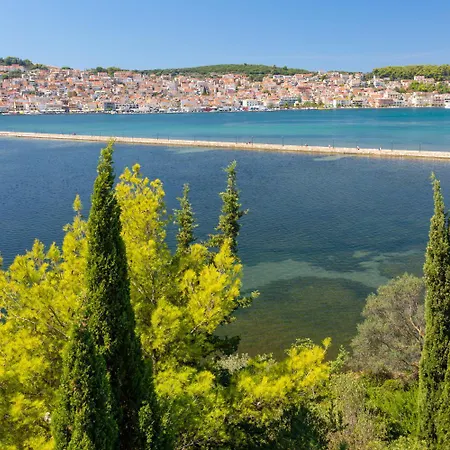 Pinelopi Βίλα Καραβόμυλος