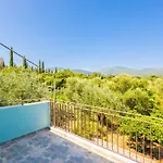 Pinelopi Villa *
