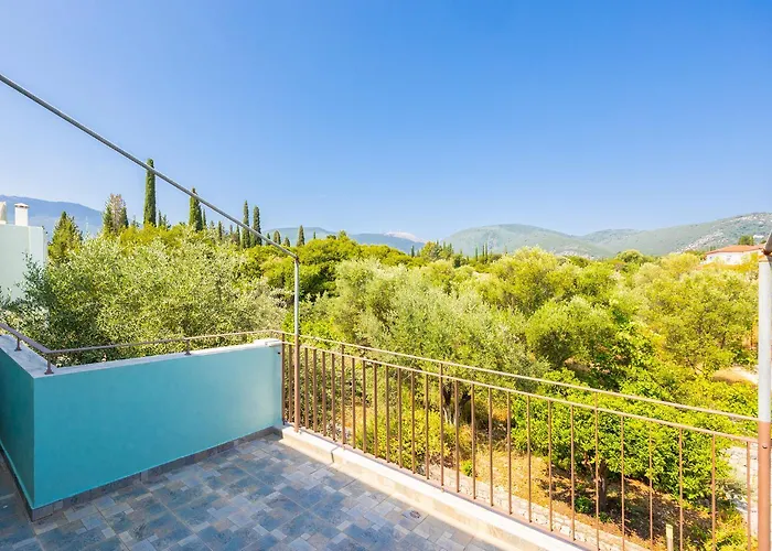 Pinelopi Villa *