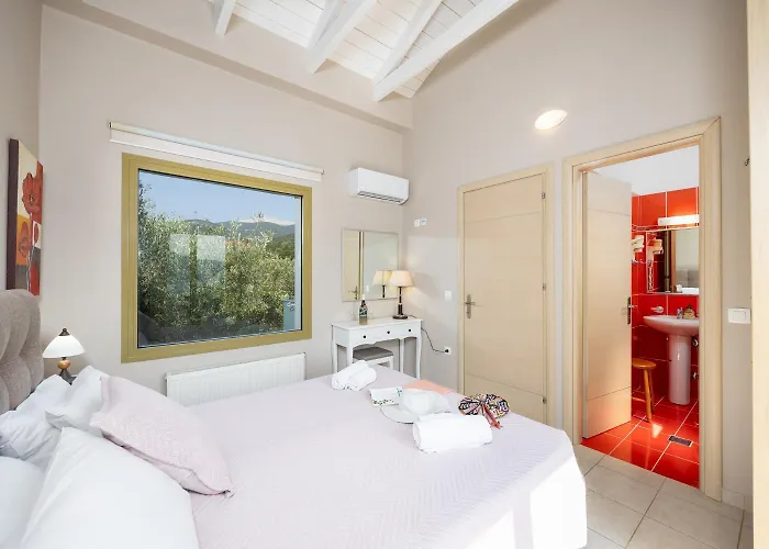 Pinelopi Villa *